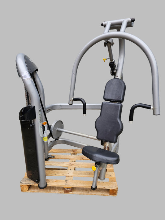 Matrix G3 Chest Press