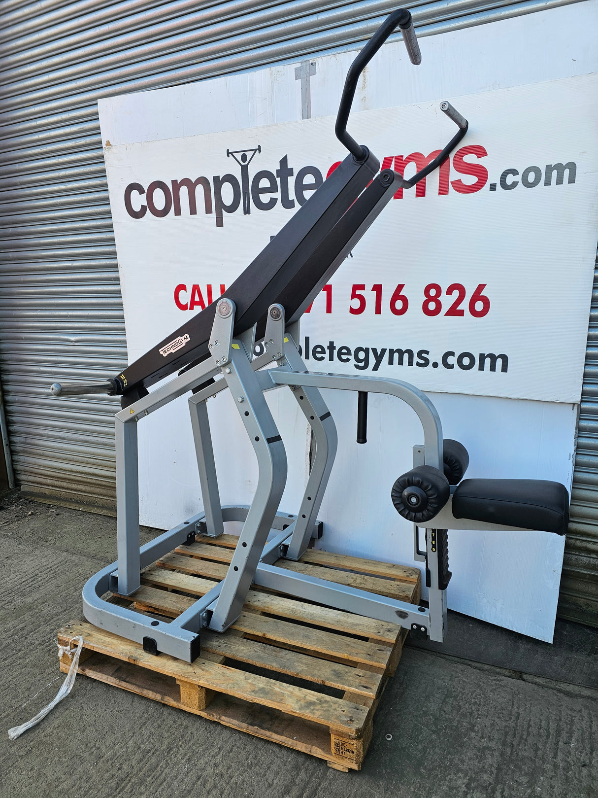 Technogym Pure Strength Lat Pull Down