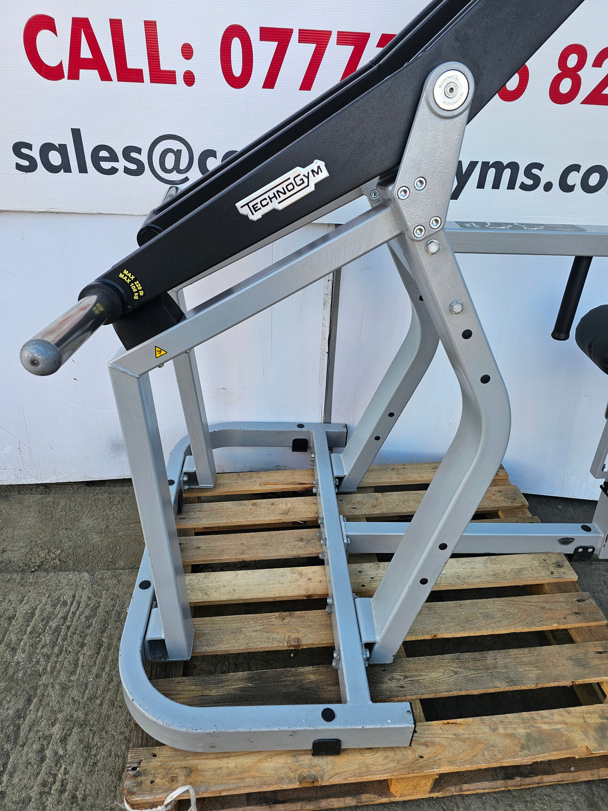 Technogym Pure Strength Lat Pull Down