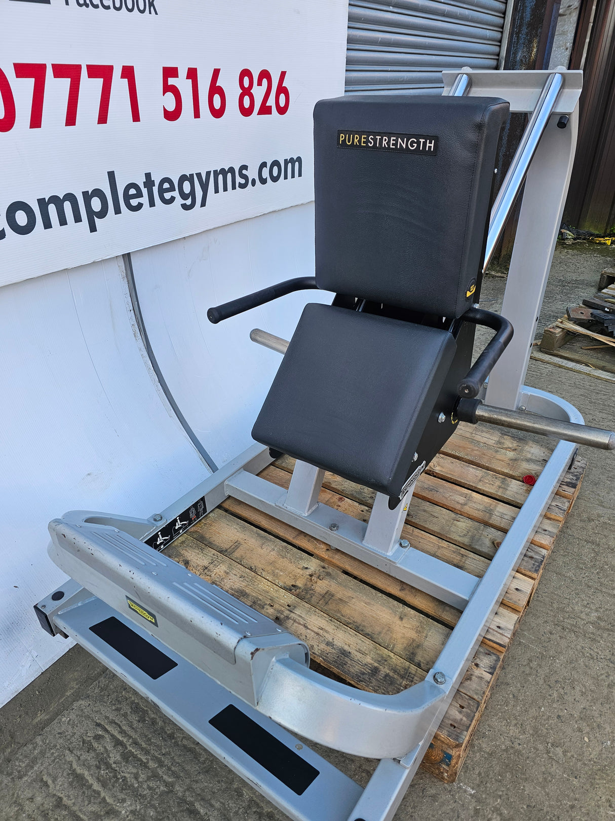 Technogym Pure Strength Calf Press