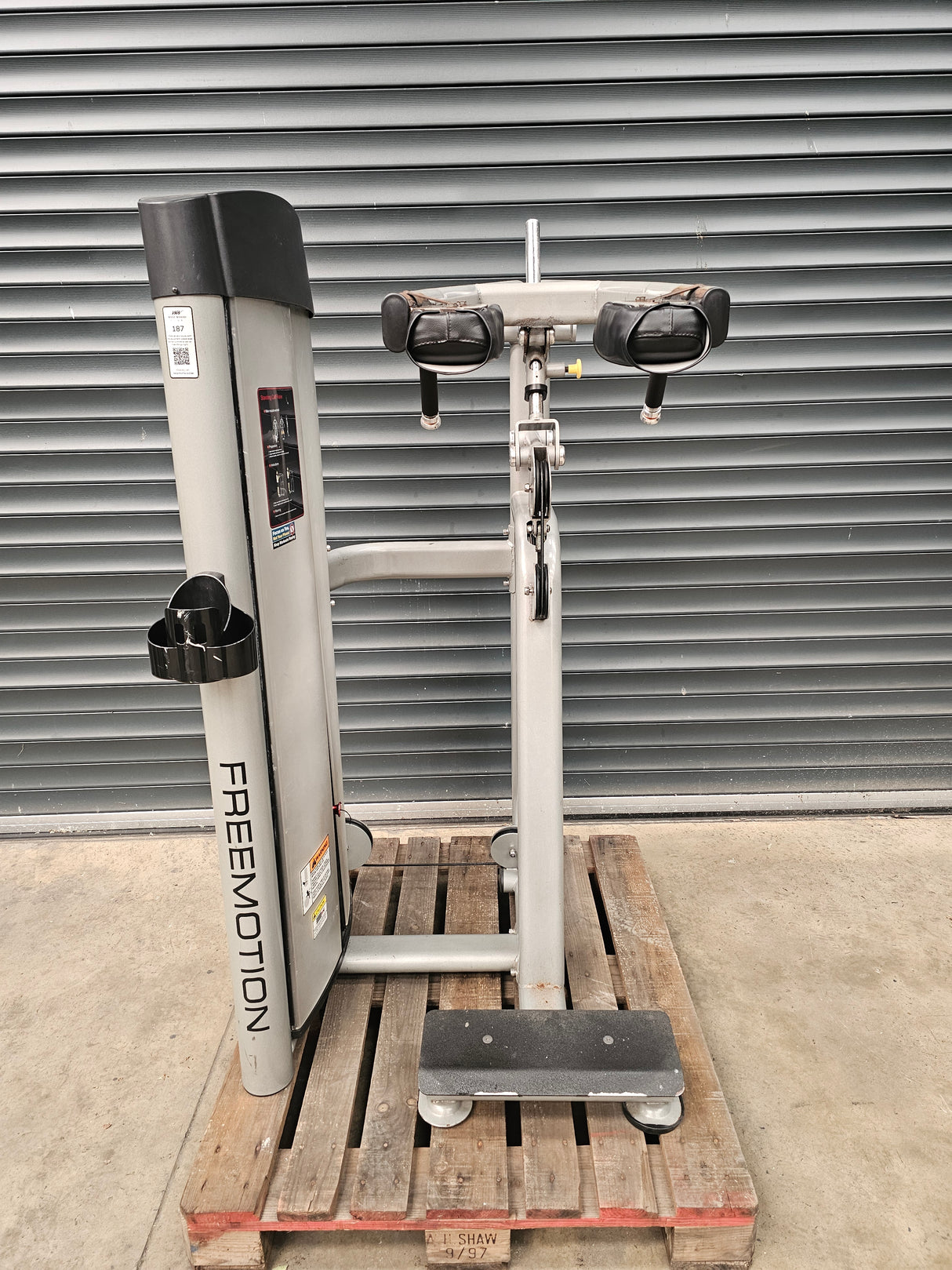 Freemotion Standing Calf Raise