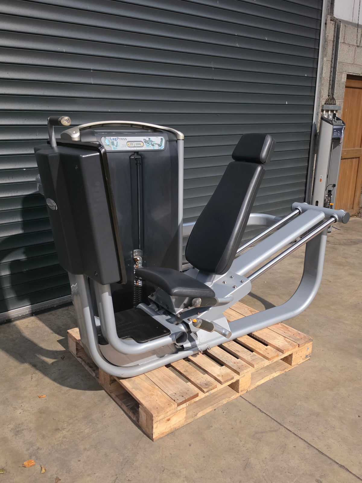 Matrix G7 Leg Press