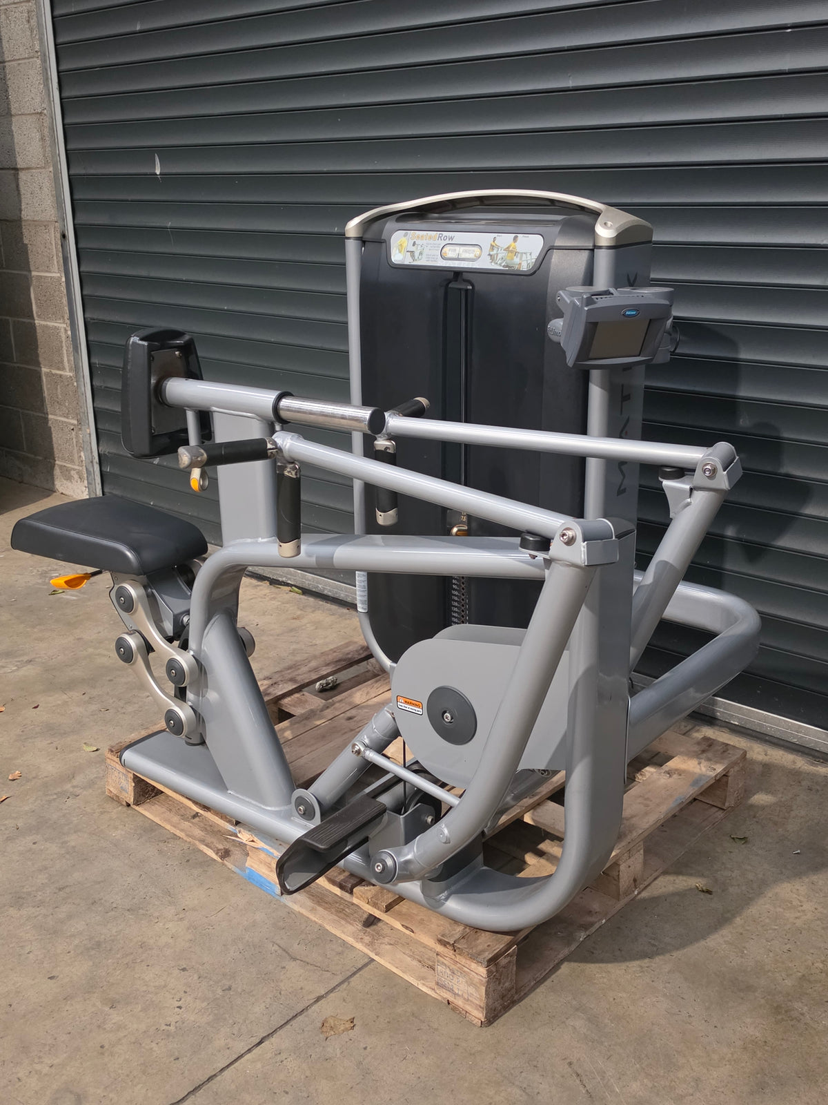 Matrix G7 Diverging Seated Row