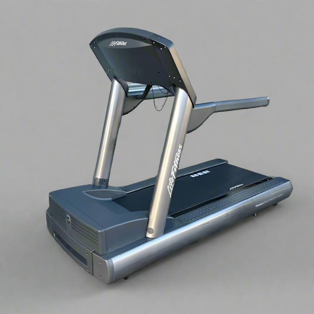 Life Fitness 95Ti Treadmill - Complete Gyms