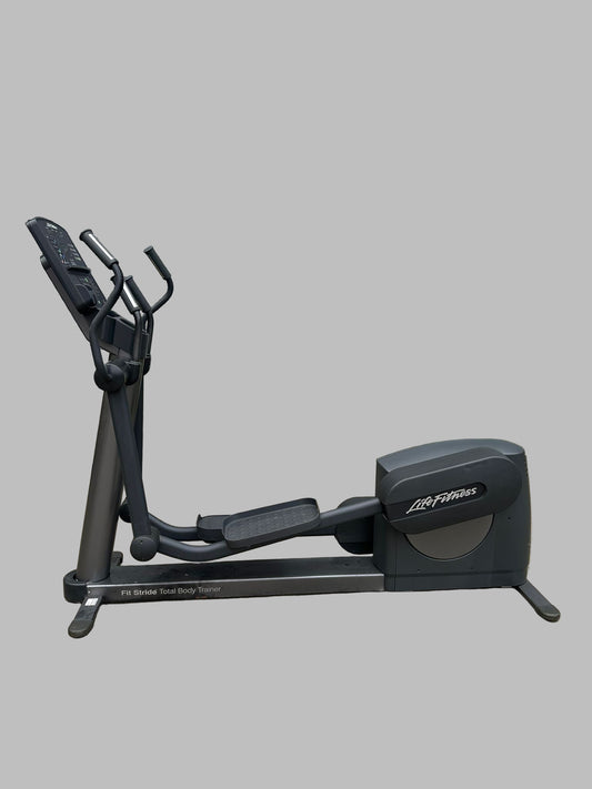 Life Fitness Integrity Cross Trainer 95 Club Series