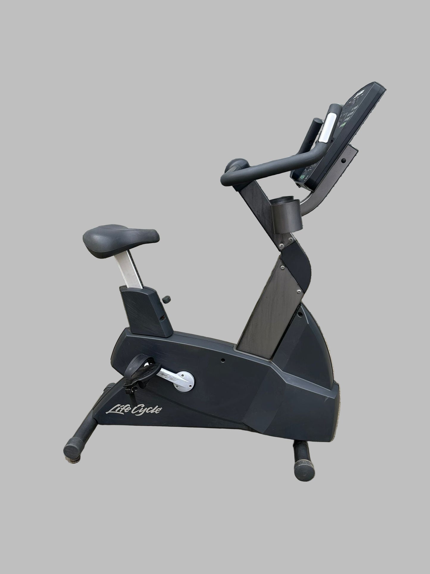 Life Fitness Integrity Upright Bike 95 Club Series