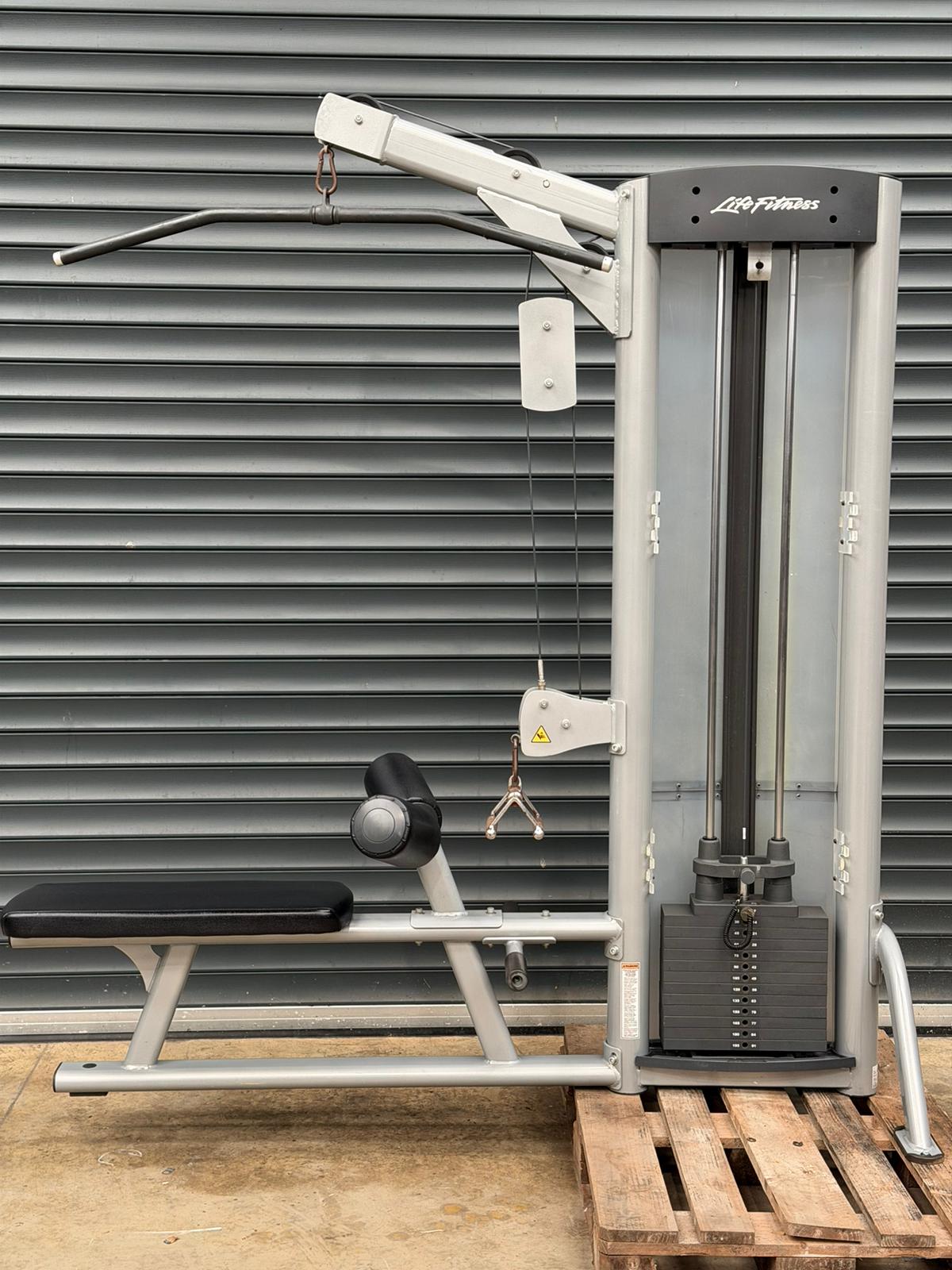Life Fitness Lat Pull down Low Row Combo (Optima series)