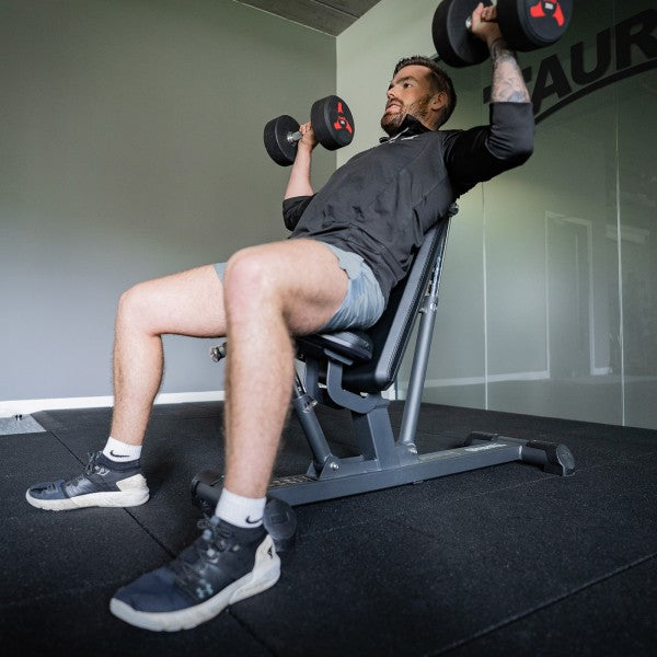 Taurus_Elite_Adjustable_Flat_Incline_Weight_Bench14_in_use_dumbbell_1600_1600_600