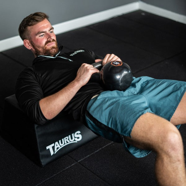 Taurus_Hip_Thrust_Bench_lifestyle_4_1600_1600_600