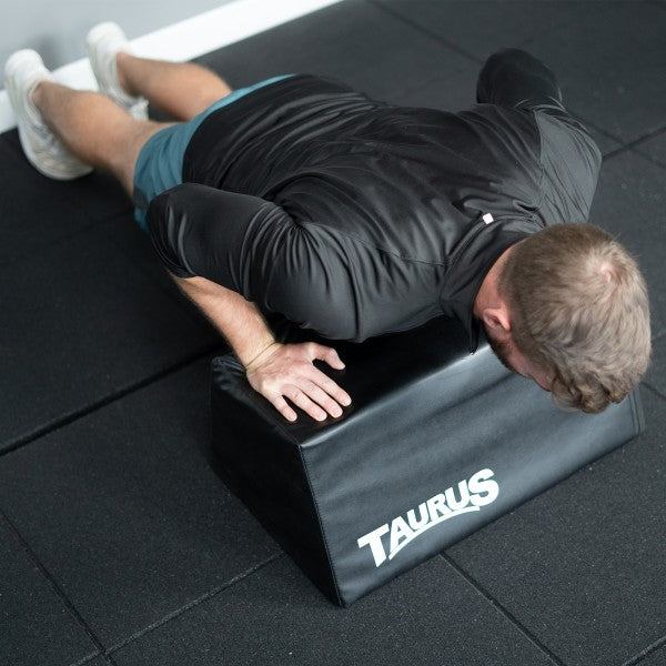 Taurus_Hip_Thrust_Bench_push_ups_1600_1600_600