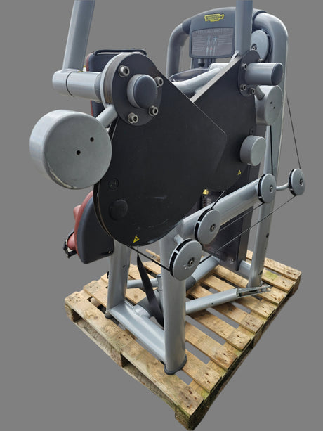 Technogym Selection Vertical Traction - Complete Gyms