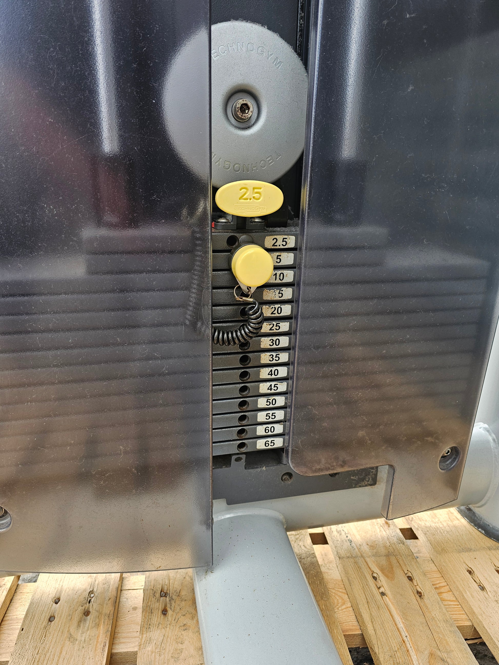 Technogym Selection Shoulder Press - Complete Gyms