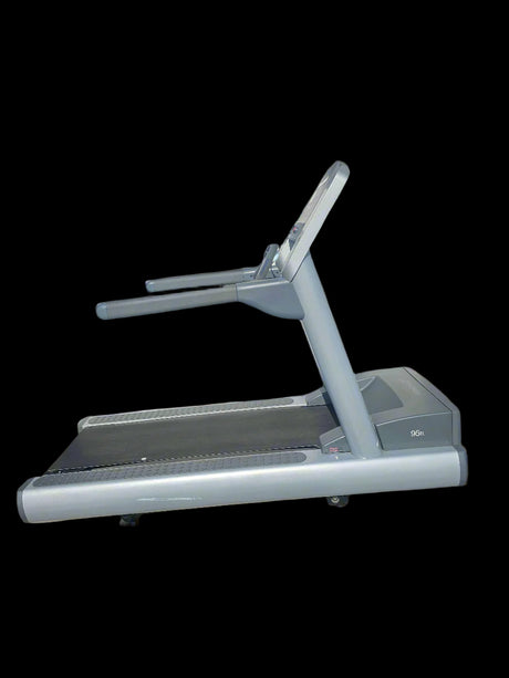 Life Fitness 95Ti Treadmill - Complete Gyms