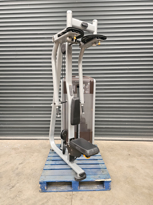 Precor Pec Fly/ Rear Delt Discovery Range