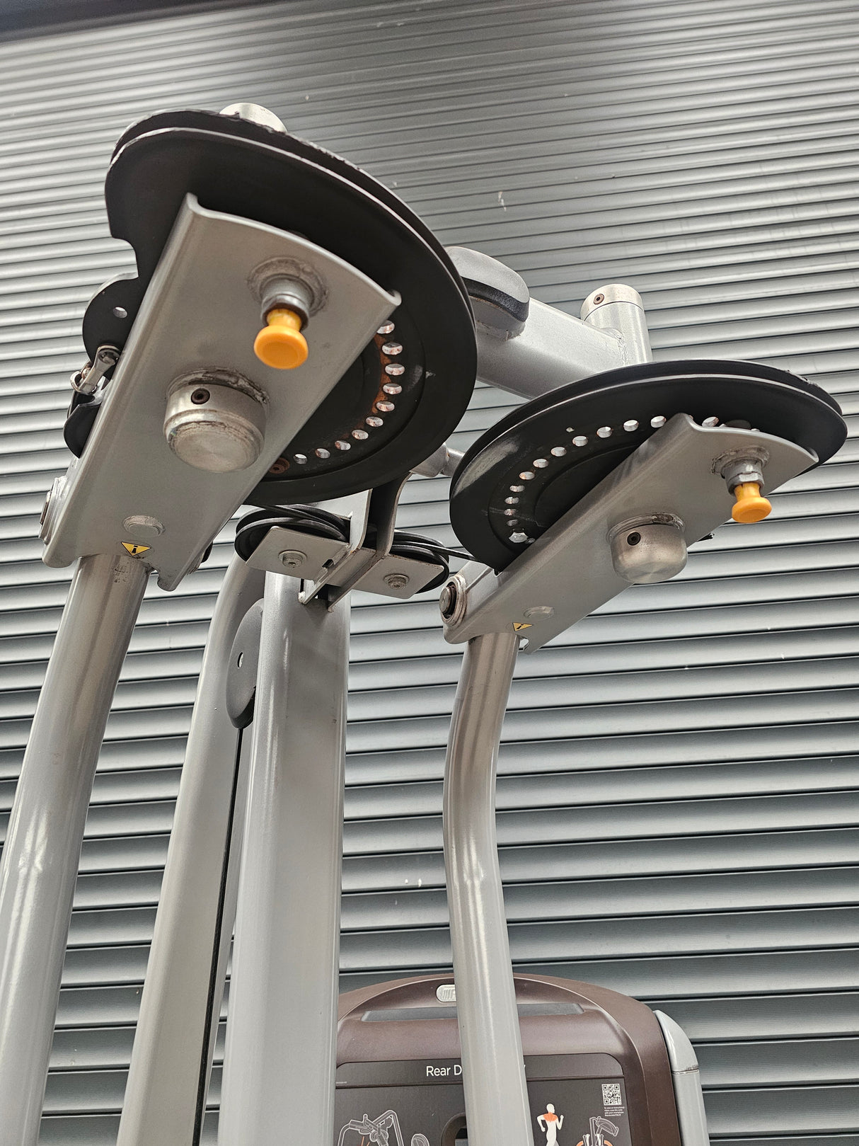 Precor Pec Fly/ Rear Delt Discovery Range