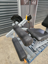 Precor Seated Leg Curl Discovery Range
