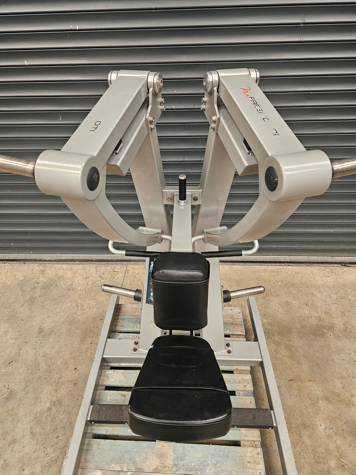 Freemotion Plate Loaded Low Row