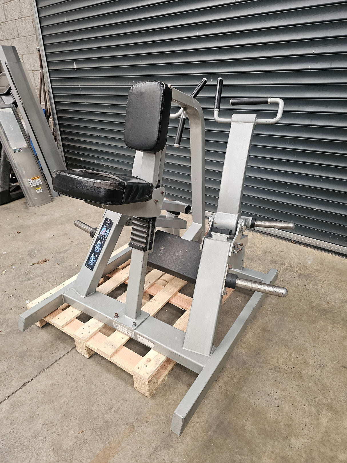 Freemotion Plate Loaded Row