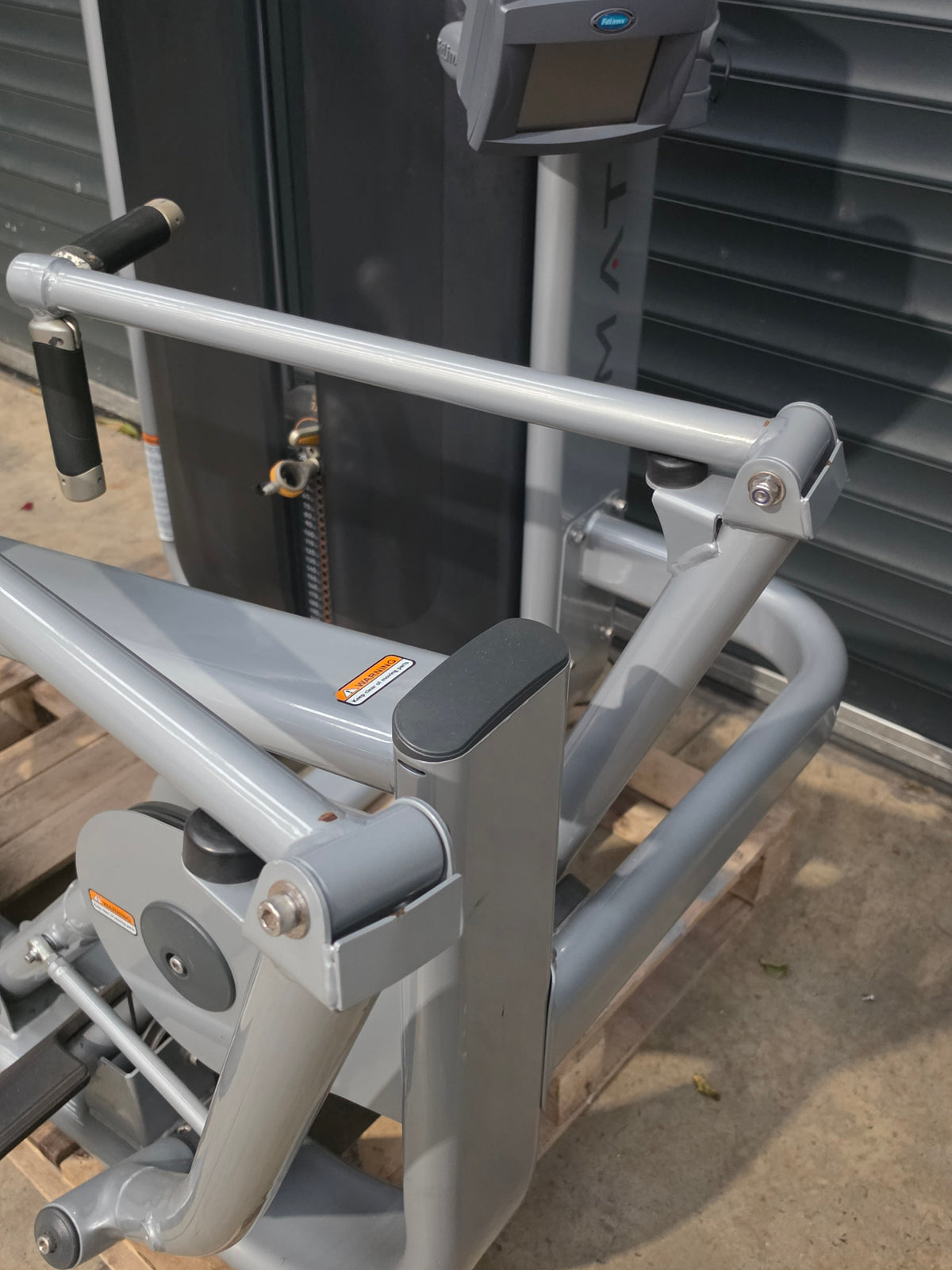 Matrix G7 Diverging Seated Row