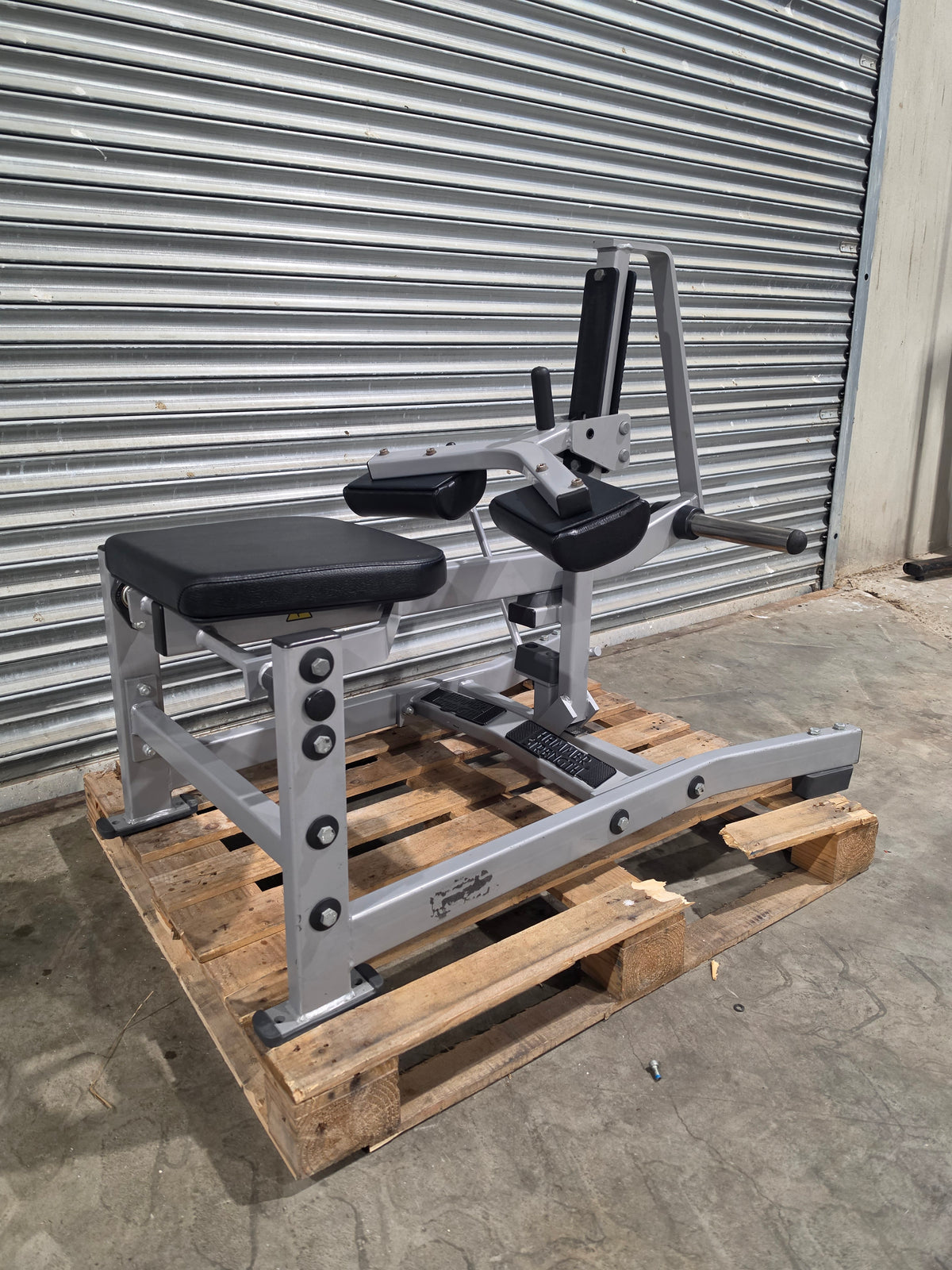 Hammer Strength Plate-Loaded Seated Calf Raise