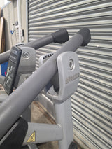 Precor Discovery Series Shoulder Press