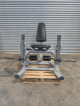 Precor Discovery Series Plate Loaded Leg Extension