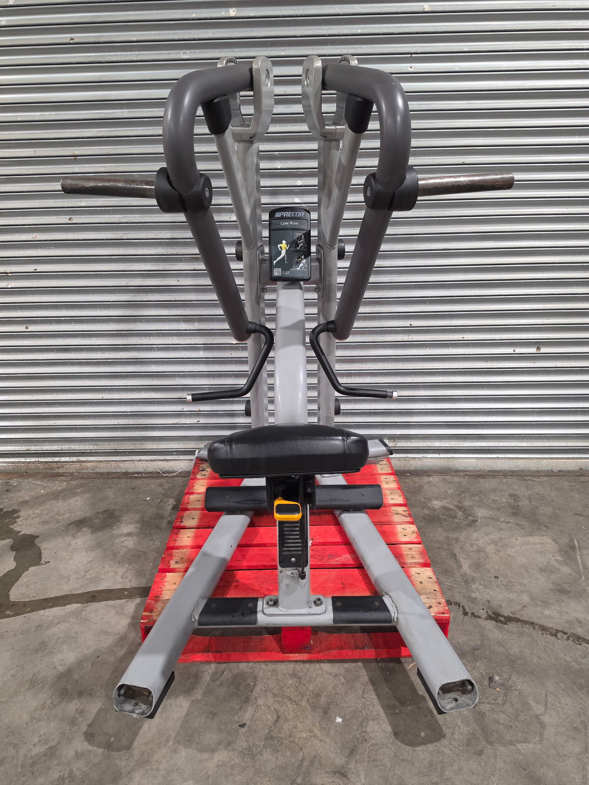 Precor Discovery Series Plate Loaded Low Row