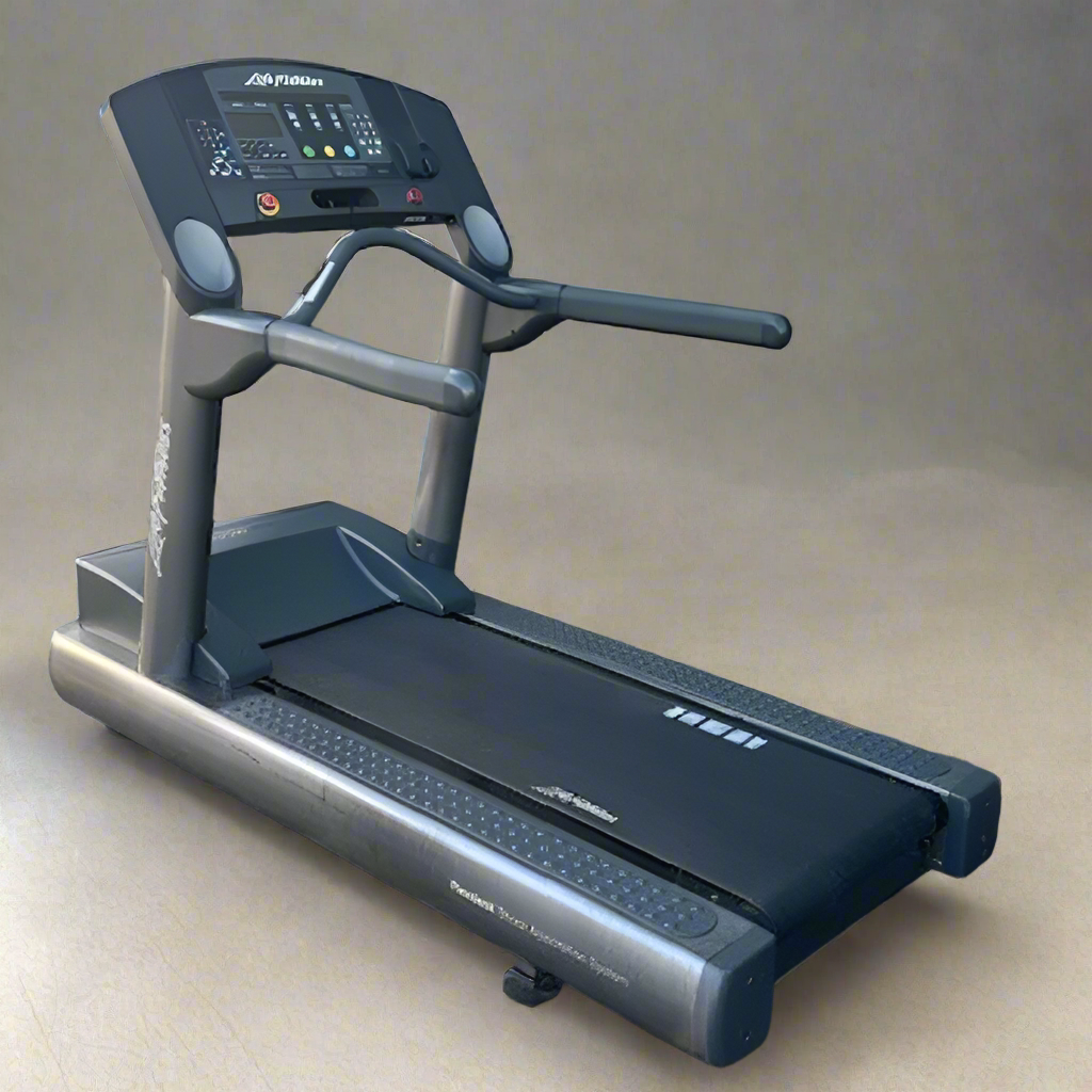 Life Fitness 95Ti Treadmill - Complete Gyms