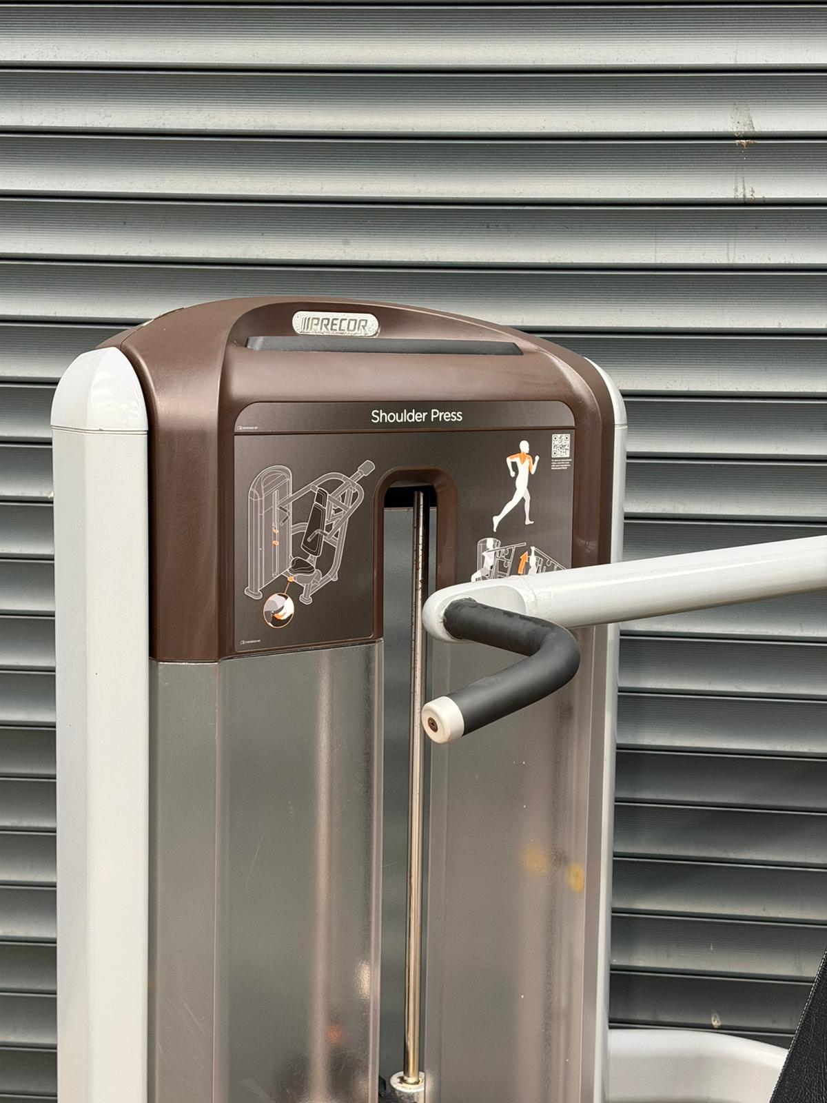 Precor Shoulder Press Discovery Range