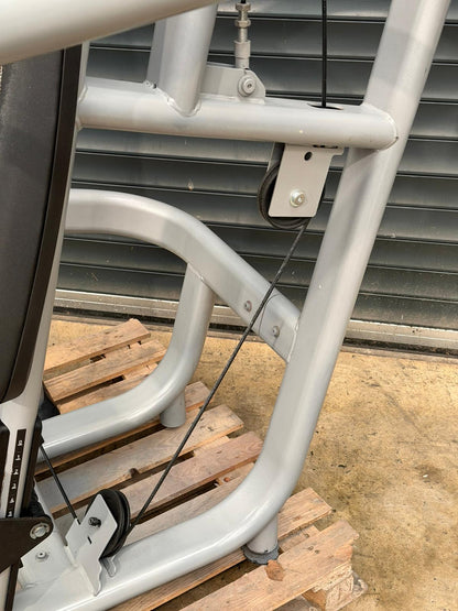 Precor Shoulder Press Discovery Range
