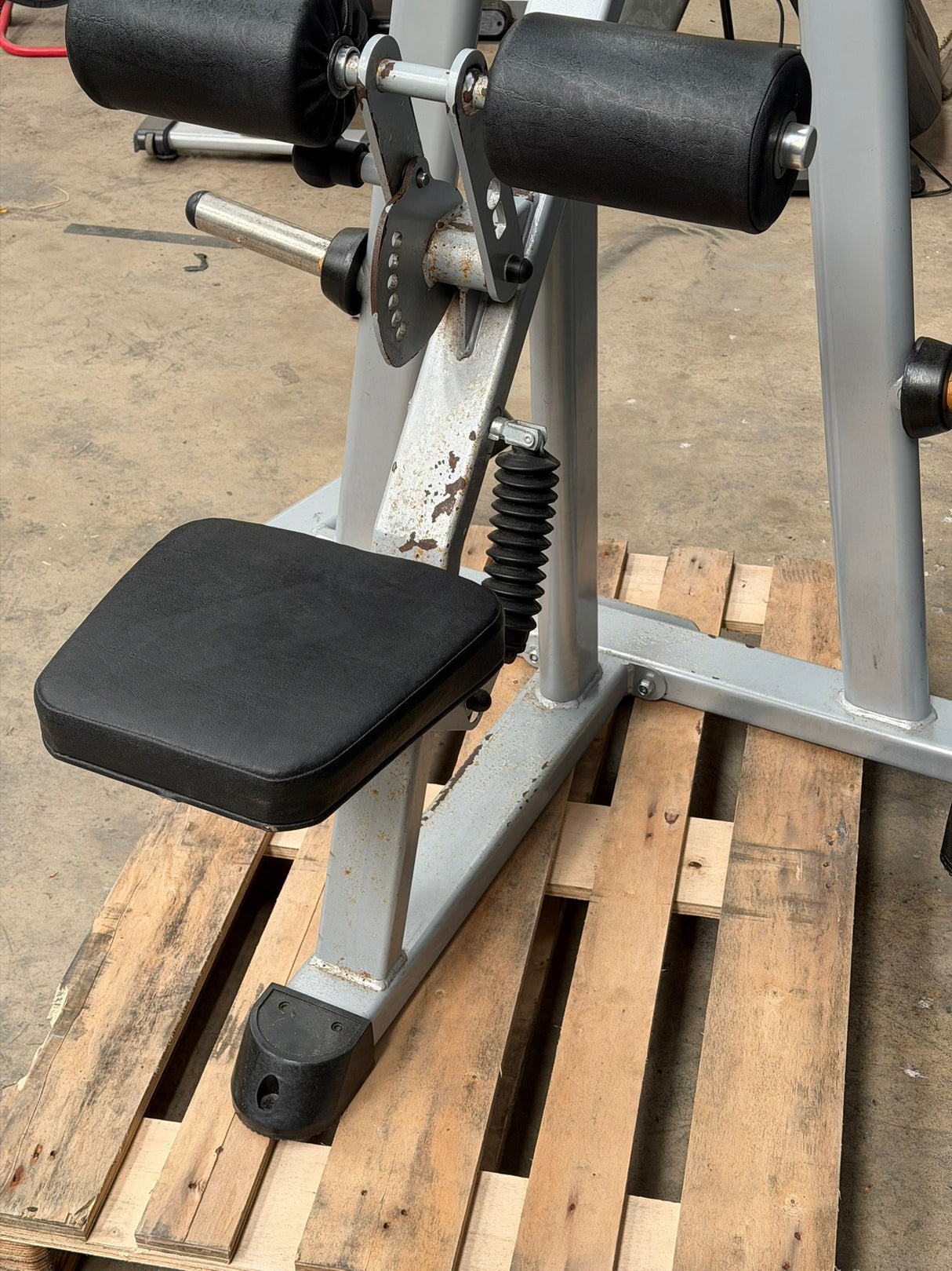 Leisure Lines Lat Pull Down