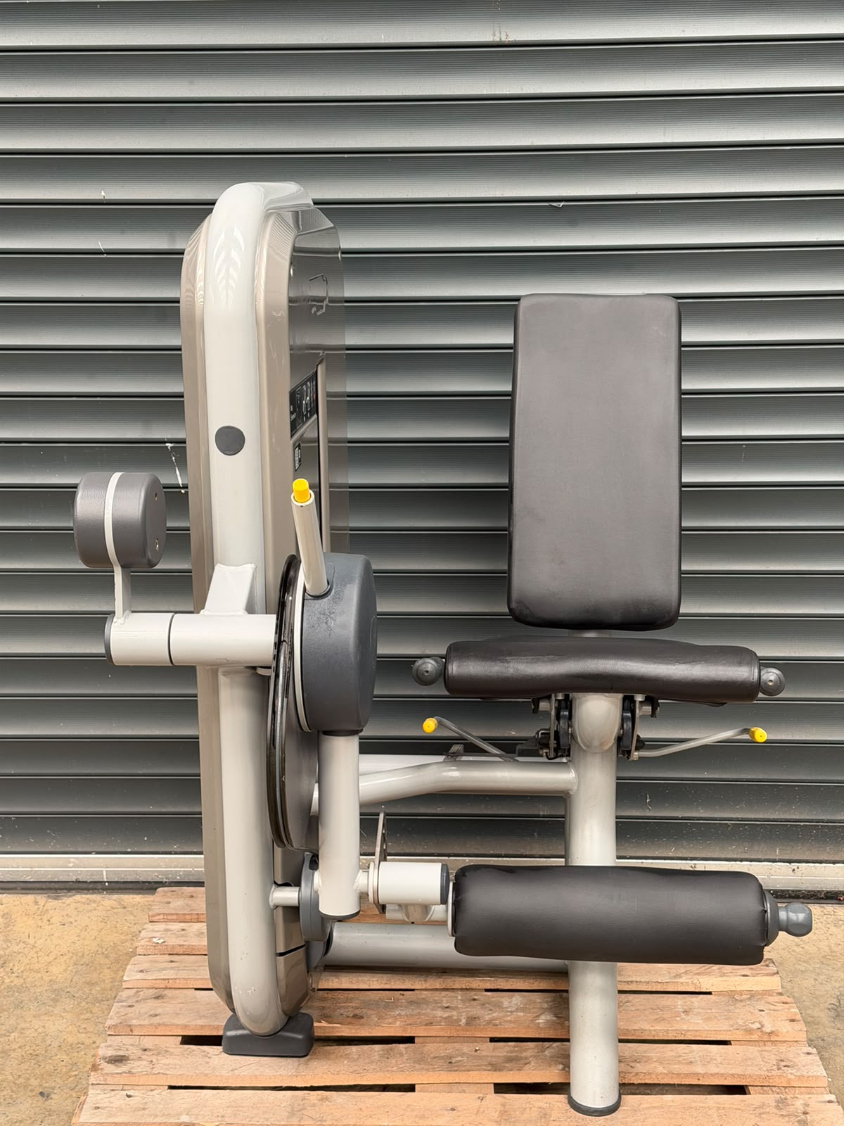 Technogym Element Leg Extension