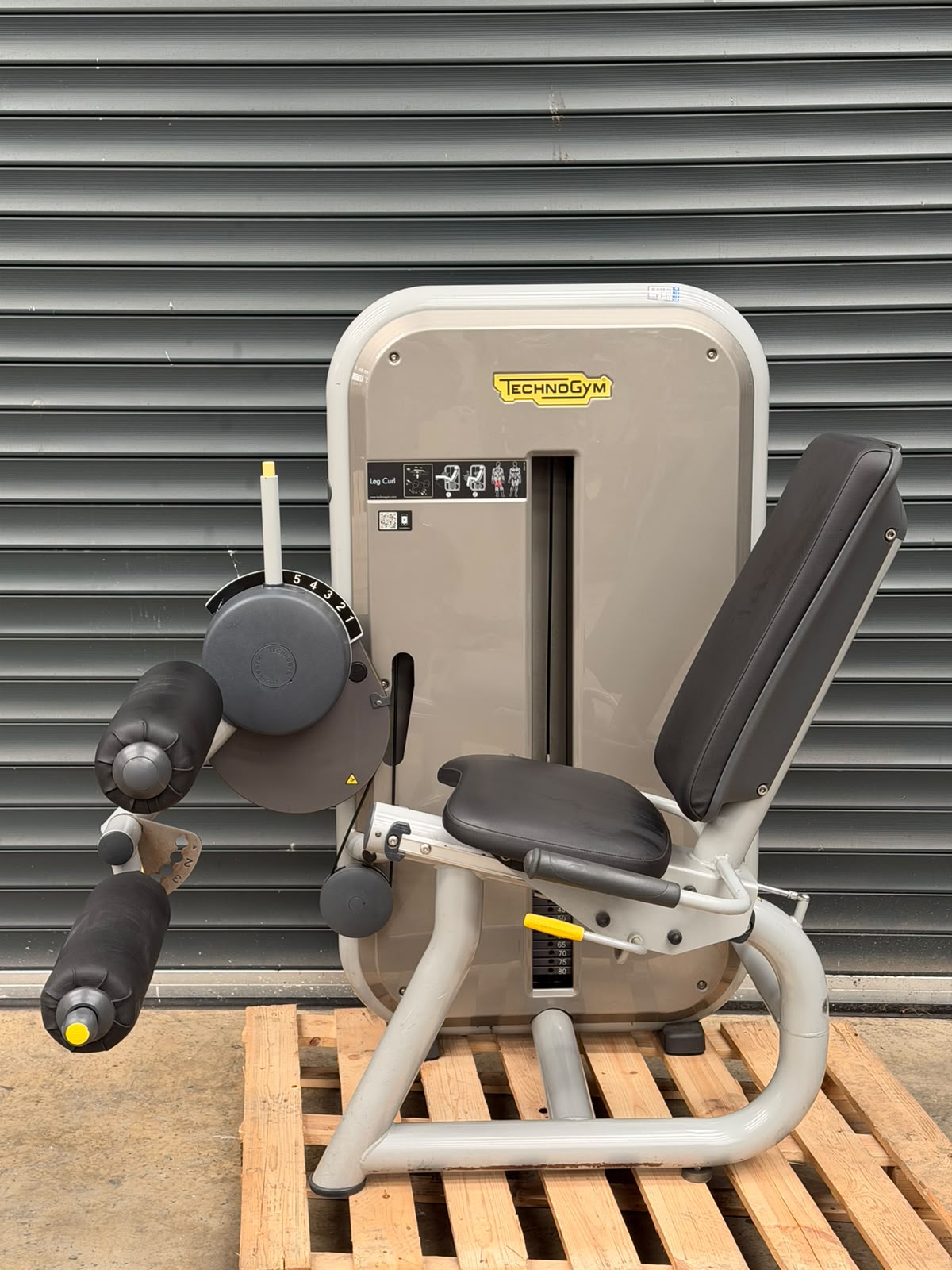 Technogym Element Leg Curl