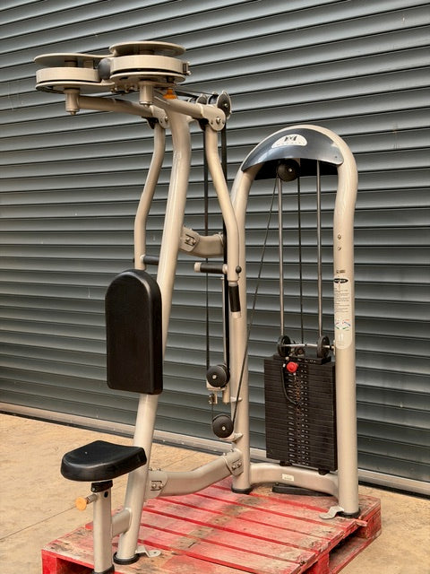 Matrix Pec Fly Rear Delt