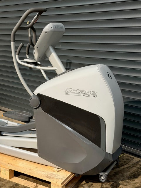 Octane XT4700 Crosstrainer