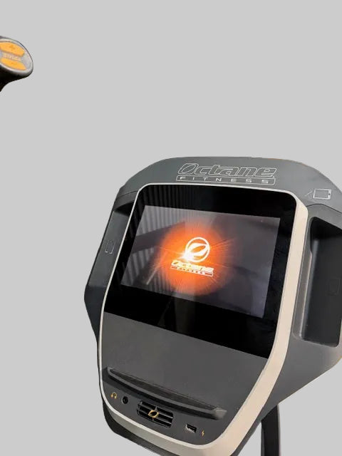 Octane XT4700 Crosstrainer - Smart Console