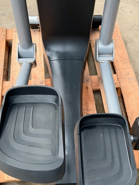Precor 835 AMT