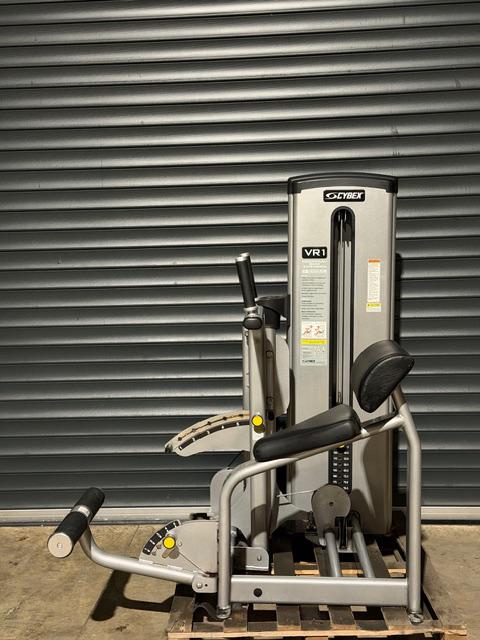 Cybex VR1 Ab Crunch